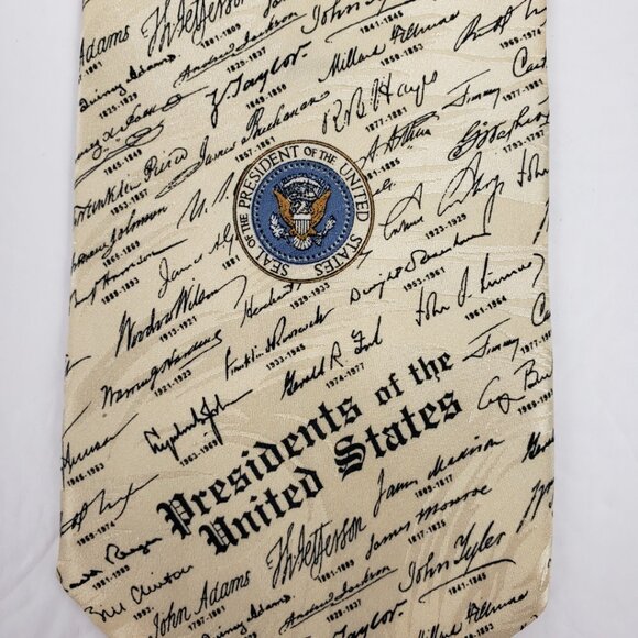 Museum Artifacts Neck Tie Presidents Silk NWT Cream Ivory Black Seal History - Picture 2 of 14
